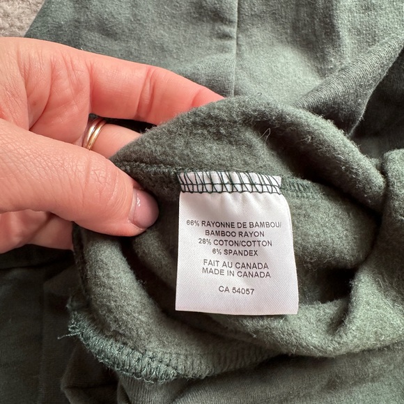 Cozy sweatshirt tunic made in Montreal - Picture 3 of 6